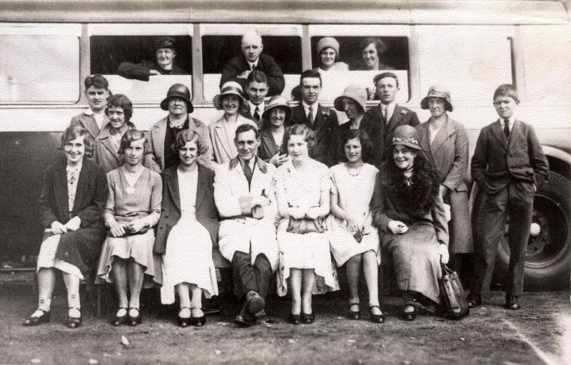 Long Preston Wesleyan Chapel outing c1930.JPG - Long Preston Wesleyan ( Methodist ) Chapel Outing c 1930